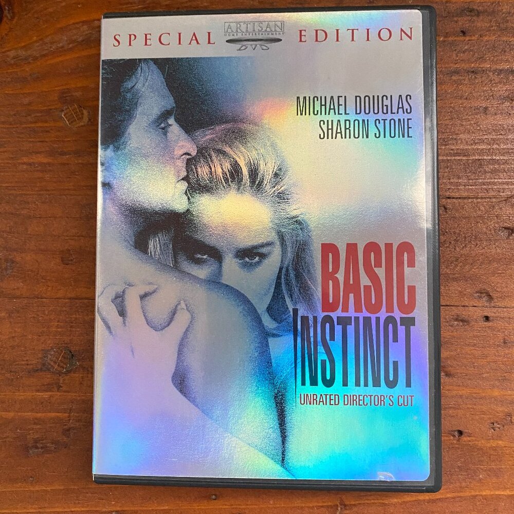 DVD Basic Instinct directors cut special edition 128 minutes entertainment